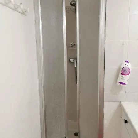 Superb Apartment With Swimming Pool And Baclon شقة كاركيران